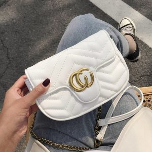 Gucci Replica Bags/Hand Bags Texture: PU Type: Small Square Bag Type: Small Square Bag Popular Elements: Quilted Style: Fashion Closed: Zip Closure Suitable Age: Youth (18-25 Years Old)