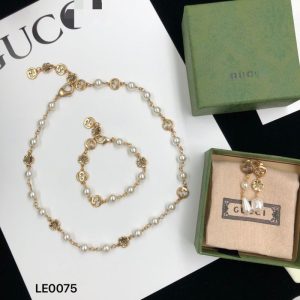Gucci Replica Jewelry Piercing Material: 925 Silver Mosaic Material: Mother-Of-Pearl Mosaic Material: Mother-Of-Pearl Style: Vintage Craft: Old
