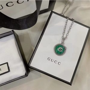 Gucci Replica Jewelry Chain Material: Mixed Material Pendant Material: Other Pendant Material: Other Style: Vintage Chain Style: Cross Chain Whether To Bring A Fall: Belt Pendant Length: 51Cm (Included)-80Cm (Not Included)
