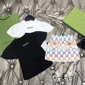 Gucci Replica Clothing Fabric Material: Cotton/Cotton Ingredient Content: 51% (Inclusive)¡ª70% (Inclusive) Ingredient Content: 51% (Inclusive)¡ª70% (Inclusive) Pattern: Letter Number Of Pieces: Two Piece Set Sleeve Length: Short Sleeve Collar: Crew Neck