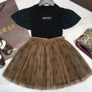 Gucci Replica Clothing Fabric Material: Cotton/Cotton Ingredient Content: 71% (Inclusive)¡ª80% (Inclusive) Ingredient Content: 71% (Inclusive)¡ª80% (Inclusive) Pattern: Letter Number Of Pieces: Two Piece Set Sleeve Length: Short Sleeve Collar: Crew Neck
