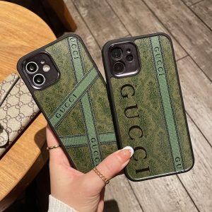 Gucci Replica Iphone Case Applicable Brands: Apple/ Apple Protective Cover Texture: Soft Glue Protective Cover Texture: Soft Glue Type: All-Inclusive Popular Elements: Embossed