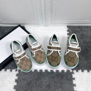 Gucci Replica Shoes/Sneakers/Sleepers Upper Material: Numb Sole Material: EVA Sole Material: EVA Upper Height: Low Top Gender: Universal Applicable Age Group: 6 Years Old (Inclusive) - 8 Years Old (Exclusive) Closed: Velcro