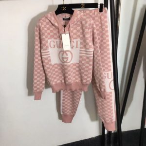 Gucci Replica Clothing Style: Simple Commuting/Europe And America Type: Pants Suit Type: Pants Suit Sleeve Length: Long Sleeve Fabric Material: Wool Blend/Nylon Ingredient Content: 30% And Below Whether To Add Cashmere: Without Velvet