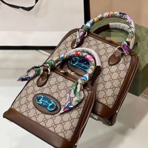 Gucci Replica Bags/Hand Bags Texture: Cowhide Type: Shell Bag Type: Shell Bag Popular Elements: Splicing Style: Fashion Closed: Zipper