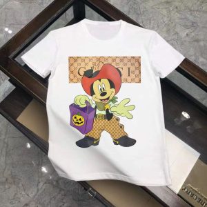 Gucci Replica Clothing Fabric Material: Cotton/Cotton Popular Elements: Printing Popular Elements: Printing Clothing Version: Conventional Main Style: Personality Street Length/Sleeve Length: Regular/Short Sleeve Collar: Crew Neck