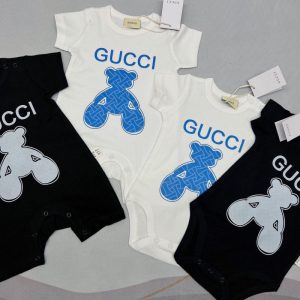 Gucci Replica Clothing Fabric Material: Cotton/Cotton Sleeve Length: Short Sleeve Sleeve Length: Short Sleeve Whether To Wear A Cap: Without Cap Gender: Universal Type: Short Climb