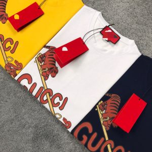 Gucci Replica Clothing Fabric Material: Cotton/Cotton Collar: Crew Neck Collar: Crew Neck Version: Conventional Sleeve Length: Short Sleeve Clothing Style Details: Printing