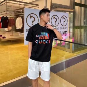 Gucci Replica Clothing Fabric Material: Cotton Ingredient Content: 100% Ingredient Content: 100% Collar: Crew Neck Version: Conventional Sleeve Length: Short Sleeve Clothing Style Details: Printing