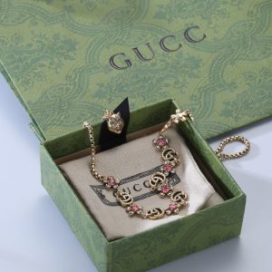 Gucci Replica Jewelry Chain Material: Other Pendant Material: Other Pendant Material: Other Style: Vintage Chain Style: Cross Chain Whether To Bring A Fall: Without Pendant Length: 21Cm (Included)-50Cm (Not Included)