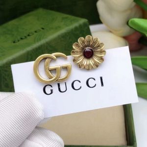Gucci Replica Jewelry Brand: Gucci Ear Piercing Material: 925 Silver Ear Piercing Material: 925 Silver Mosaic Material: Alloy Style: Vintage Craft: Make Old Pattern: Plant Flowers