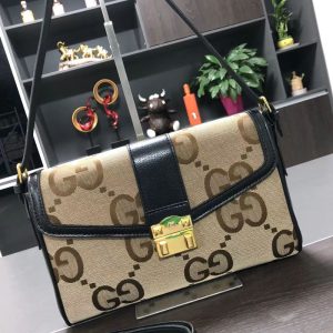 Gucci Replica Bags/Hand Bags Bag Type: Small Square Bag Bag Size: Middle Bag Size: Middle Lining Material: Polyester Bag Shape: Horizontal Square Closure Type: Package Cover Type Hardness: Medium Soft