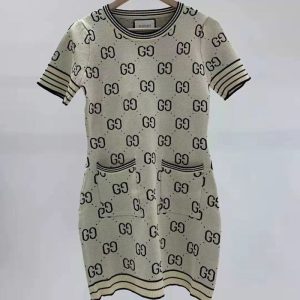 Gucci Replica Clothing Fabric Material: Chemical Fiber/Viscose Fiber Ingredient Content: 31% (Inclusive)¡ª50% (Inclusive) Ingredient Content: 31% (Inclusive)¡ª50% (Inclusive) Style: Temperament Lady/Little Fragrance Popular Elements / Process: Color Matching Clothing Version: Slim Fit Way Of Dressing: Pullover