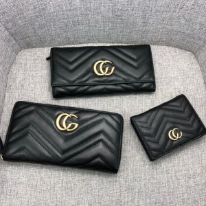 Gucci Replica Bags/Hand Bags Texture: Cowhide For People: Universal For People: Universal Type: Long Wallet Popular Elements: Sewing Thread Style: Europe And America Closed: Zipper