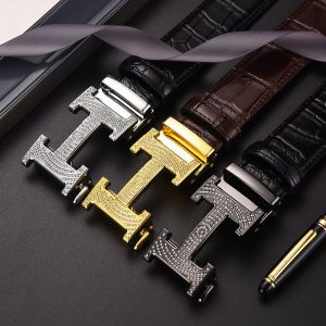Gucci Replica Belts Brand: Gucci Main Material: Top Layer Cowhide Main Material: Top Layer Cowhide Buckle Material: Alloy Gender: Male Type: Belt Belt Buckle Style: Automatic Buckle
