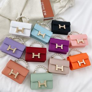 Hermes Replica Bags/Hand Bags Texture: PVC Type: Jelly Bag Type: Jelly Bag Popular Elements: Macaron Style: Sweet Closed: Magnetic Buckle