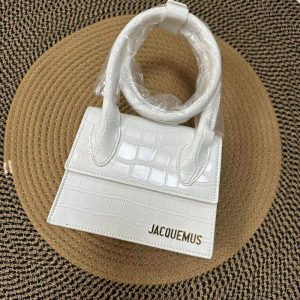 Others Replica Bags/Hand Bags Brand: Jacquemus Texture: PU Texture: PU Type: Small Square Bag Popular Elements: Sewing Thread Closed Way: Package Cover Type
