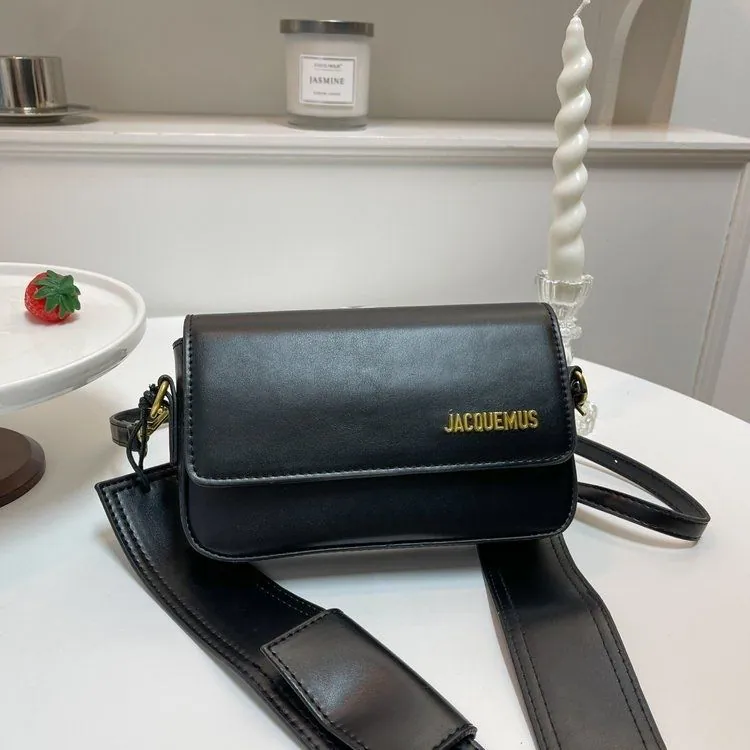 Others Replica Bags/Hand Bags Texture: PU Type: Small Square Bag Type: Small Square Bag Popular Elements: Solid Color Style: Fashion Closed Way: Package Cover Type