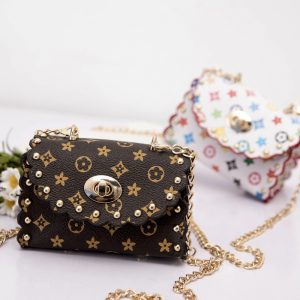 Louis Vuitton Replica Bags Gender: Child Applicable To School Age: Toddler Material: PU Leather Applicable To School Age: Toddler Bag Size: 13*8*8cm Closure Type: Lock Number Of Shoulder Straps: Single Lining Material: No Lining Pattern: Letters/Numbers/Text