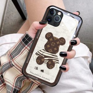 Louis Vuitton Iphone Case Gross Weight: 0.15kg Type: Back Cover Type: Back Cover Material: TPU+PC Style: Cartoon
