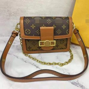 Louis Vuitton Replica Bags Texture: PU Type: Small Square Bag Popular Elements: Printing Type: Small Square Bag Style: Fashion Closed Way: Package Cover Type