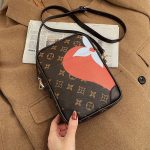 Louis Vuitton Replica Bags Brand: Louis Vuitton Texture: PU Type: Small Square Bag Texture: PU Popular Elements: Printing Style: Fashion Closed: Zipper Size: 16*22*6cm