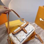 Louis Vuitton Replica Bags Texture: PVC Type: Other Popular Elements: Splicing Type: Other Style: Fashion Closed: Zipper