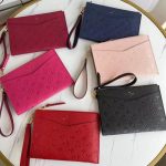 Louis Vuitton Replica Bags Brand: Louis Vuitton Texture: PVC Type: Envelope Bag Texture: PVC Popular Elements: Embossing Closed: Zipper