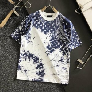 Brand: Louis Vuitton  Fabric Material: Polyester/Polyester (Polyester)  Fabric Material: Polyester/Polyester (Polyester)  Ingredient Content: 51% (Inclusive)¡ª70% (Inclusive)  Collar: Crew Neck  Version: Loose  Sleeve Length: Short Sleeve  Clothing Style Details: Printing  Style: Literature And Art