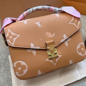 Louis Vuitton Replik-Taschen Textur: Mikrofaser-Kunstleder Typ: Messenger Bag Beliebte Elemente: Druck Typ: Messenger Bag Stil: Mode Geschlossen: Schloss