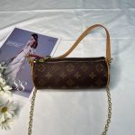 Louis Vuitton Replik-Taschen Textur: PVC Typ: Kleine runde Tasche Beliebte Elemente: Buchstabe Typ: Kleine runde Tasche Stil: Mode Geschlossen: Reißverschluss Größe: 20*8cm