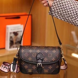 Répliques de sacs Louis Vuitton