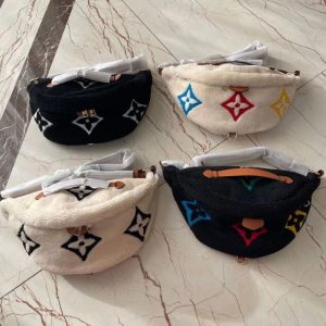 Louis Vuitton Replica Bags Texture: Wool Type: Other Popular Elements: Embroidered Type: Other Style: Fashion Closed: Zipper