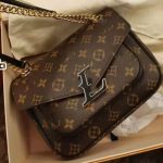 Louis Vuitton Replik-Taschen Größe: 23*17*9cm Typ: Andere beliebte Elemente: Postbote Typ: Andere Stil: Mode Geschlossen: Paket Abdeckung Typ