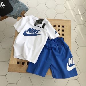 Others Replica Child Clothing Fabric Material: Cotton/Cotton Ingredient Content: 91% (Inclusive)¡ª95% (Inclusive) Ingredient Content: 91% (Inclusive)¡ª95% (Inclusive) Gender: Universal Popular Elements: Printing Number Of Pieces: Two Piece Set Sleeve Length: Short Sleeve
