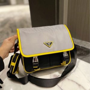 Prada Replica Bags/Hand Bags Material: Nylon Bag Shape: Horizontal Square Bag Shape: Horizontal Square Closure Type: Package Cover Type Number Of Shoulder Straps: Single Bag Size: 27*5*21cm Hardness: Medium Soft