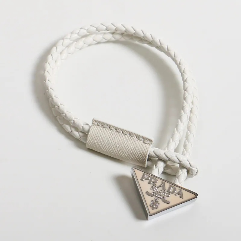 Prada Replica-Schmuck Stil: Frauen Modellierung: Buchstaben/Zahlen/Text Modellierung: Buchstaben/Zahlen/Text Marken: Prada