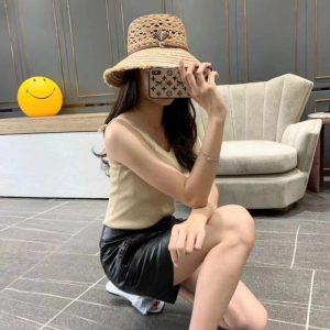 Prada Replica Hats Fabric Commonly Known As: Other Type: Straw Hat Type: Straw Hat For People: Women Design Details: Hollow Out Pattern: Solid Color