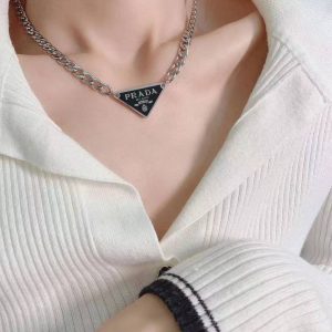 Prada Replica Jewelry Material: Alloy Style: Women'S Style: Women'S Modeling: Heart-Shaped Extension Chain: Below 10Cm Pendant Material: Artificial Crystal Length: 21Cm (Inclusive)-50Cm (Inclusive)