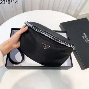 Prada Replica Bags/Hand Bags Texture: Nylon Type: Roman Bag Type: Roman Bag Popular Elements: Solid Color Style: Fashion Closed: Zipper Suitable Age: Youth (18-25 Years Old)