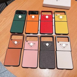 Prada Replica Iphone Case Material: Imitation Leather Support Customization: Not Support Support Customization: Not Support Brands: Prada