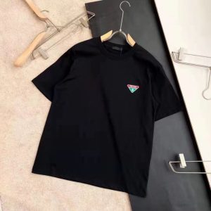 Prada Replica Men Clothing Fabric Material: Cotton/Cotton Ingredient Content: 71% (Inclusive)¡ª80% (Inclusive) Ingredient Content: 71% (Inclusive)¡ª80% (Inclusive) Collar: Crew Neck Version: Conventional Sleeve Length: Short Sleeve Clothing Style Details: Badge