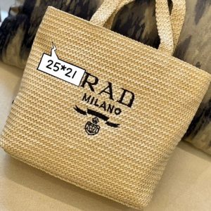 Prada Replica Bags/Hand Bags Type: Other Popular Elements: Letter Popular Elements: Letter Style: Sports Size: 25*21*5cm