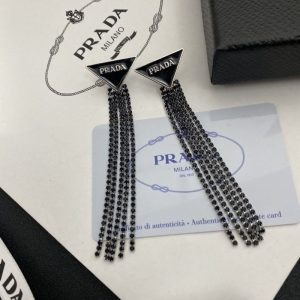 Prada Replica Jewelry Brand: Prada Type: Earrings Type: Earrings Style: Ins Style For People: Female