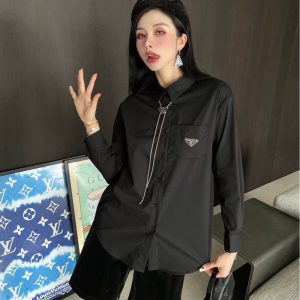 Prada Replica Clothing Material: Cotton Main Fabric Composition: Cotton Main Fabric Composition: Cotton Material Ingredients: 100% Main Fabric Composition 2: Cotton Pattern: Solid Color Type: Cardigan