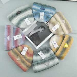 Prada Replica Hats Fabric Commonly Known As: Woolen Type: Sweater/Knitted Hat Type: Sweater/Knitted Hat For People: Universal Design Details: Tie Dye Pattern: Stripe