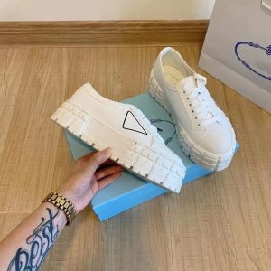 Prada Replica Shoes/Sneakers/Sleepers Gender: Women Upper Height: Low Top Upper Height: Low Top Pattern: Solid Color Insole Material: Sheepskin Toe: Round Toe Lining Material: Cortex