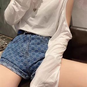Gucci Replica Clothing Material Ingredients: 30%-50% Type: Straight Pants Type: Straight Pants Length: Shorts Waistline: High Waist Style: Leisure Thickness: Ordinary