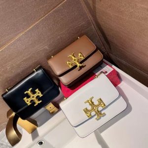 Tory Burch Bags/Hand Bags Texture: PU Type: Small Square Bag Type: Small Square Bag Popular Elements: Letter Style: Fashion Closed Way: Package Cover Type Suitable Age: Youth (18-25 Years Old)