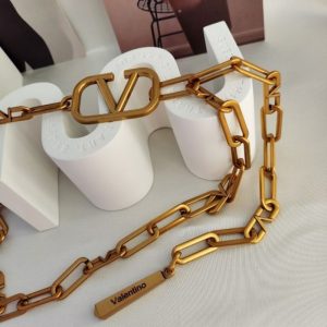 Others Replica Belts Buckle Material: Alloy Gender: Female Gender: Female Type: Waist Chain Belt Buckle Style: Hook Up Body Element: Chain Style: Simple